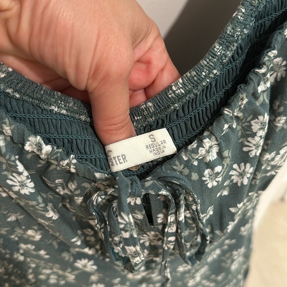 Hollister green floral dress/romper EUC - Picture 4 of 4